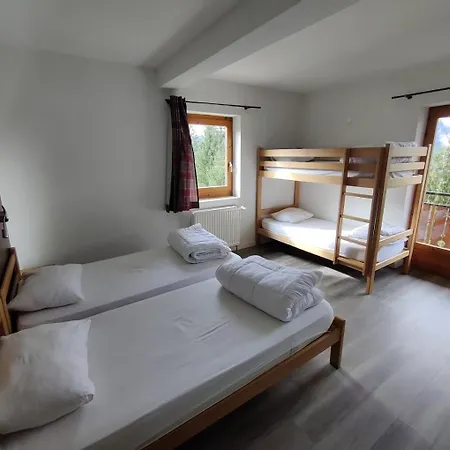 Centre De Les Pieux Hotel